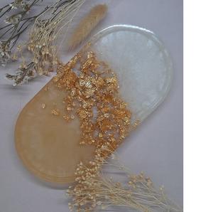 Bandeja de Servicio de Resina Hecha a Mano, Diseño Único, Colección de Bandejas para Servir Pasteles, Jugos y Alimentos para el Hogar y Hoteles - Product Image 3