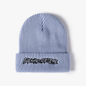 2024 Casquette tricotée multicolore personnalisée unisexe avec logo brodé Vente chaude Bonnet en tricot pour les voyages en plein air pour hommes et femmes - Product Image 6