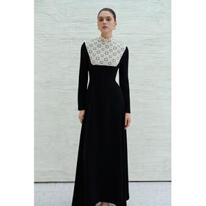 ODM ชุดเดรสหรูหราสำหรับผู้หญิงชุดเดรสมิดิผ้าลูกไม้สีขาว100% ผ้าโพลีเอสเตอร์ดีไซน์ใหม่ - Product Image 1