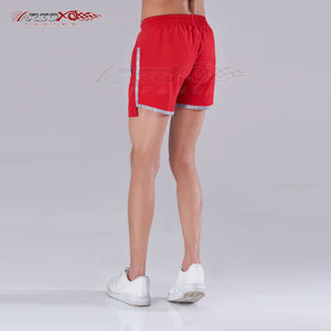 Pantalones cortos para correr para hombre con aberturas laterales para libertad de movimiento y ventilación Pantalones cortos de entrenamiento para hombre con cintura con cordón - Product Image 4