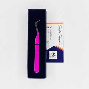 Pinzas Japonesas para Pestañas de 10 mm de Longitud, Hechas a Mano, de Color Rosa Intenso, con Punta Curva, Dentada/Lisa, Duraderas y de Precisión - Product Image 3
