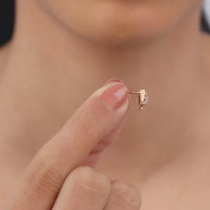 Pendientes de diamantes cultivados en laboratorio cuadrado de oro rosa Pieza de joyería brillante - Product Image 1