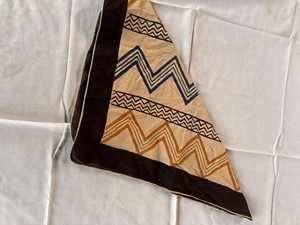 Vente en gros de bandana en coton imprimé Bagru Dabu pour femmes, bandana fait à la main, écharpes carrées de couleur naturelle - Product Image 3