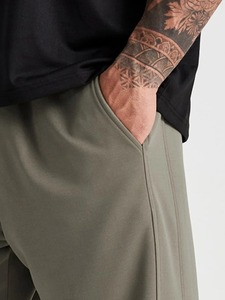 กางเกงวอร์มลำลองของผู้ชายแบบสั่งทำกางเกงวอร์มระบายอากาศไซส์ใหญ่พิเศษพร้อมวัสดุผ้าลายซ้อนกัน - Product Image 5