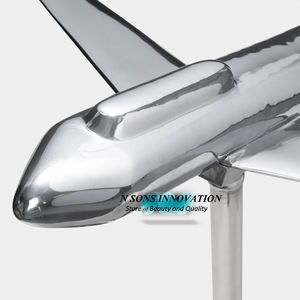 Jumbo Jet o Queen of the Skies es un avión comercial de cuerpo ancho y fue el primer avión de cuerpo ancho jamás producido. - Product Image 4