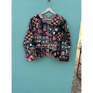 Veste respirante à manches longues matelassée en coton à fleurs pour femmes Style bohème brodé Patchwork manteau réversible imprimé tissé - Product Image 1