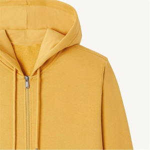 Sweat à capuche léger pour hommes Vente en gros OEM Sweat à capuche à manches longues avec poches avant et fermeture éclair Sweat à capuche décontracté pour hommes de style de rue avec cordon de serrage - Product Image 3