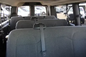 CHEVROLET EXPRESS 3500 LS 2022 D'OCCASION, CONDUITE À GAUCHE/DROITE - Product Image 2