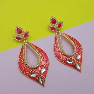 Boucles d'oreilles fines Kriaa plaquées or Meenakari Kundan Dangler modèle 1303107 - Product Image 1