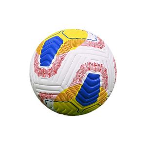 Balón de fútbol personalizado Junbao, talla 5, con cámara de goma, peso aproximado de 420g, PU, para interior/exterior, disponible al por mayor. - Product Image 3