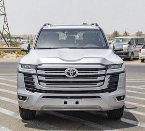 Meilleure Offre du Marché 2024 T O Y O T A LAN D-CRUISER LC300 VXR 3.3D A – ARGENT (LHD) - Product Image 1