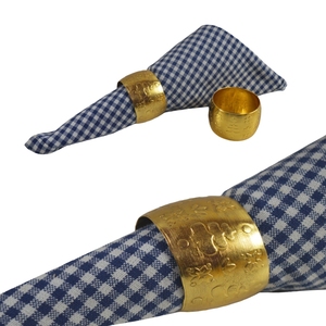 Servilletero de Metal redondo en relieve diseños soportes de pañuelos mejor para bodas restaurantes hoteles Decoración de mesa para el hogar - Product Image 1