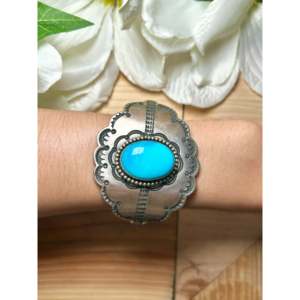 Navajo Handmade Kingman Turquoise & Sterling Silver Cuff Bracelet Fashionable Accessory - Product Image 5