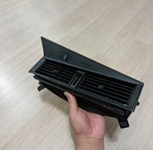 (T&D) Rejilla de Ventilación de Aire Acondicionado para MB 190E 190D W201 1982-1993 - Product Image 1