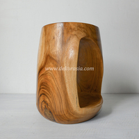 Tabouret moderne en bois naturel creux et arrondi avec assise en bois massif pour salon, chambre, hôtel, salle à manger et cuisine