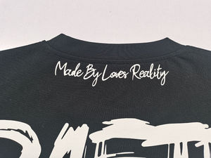 T-shirt surdimensionné en coton 250 g/m² coupe courte et carrée, impression DTG, épaules tombantes, fabrication sur mesure - Product Image 6