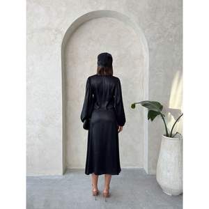 Blusa de Satén con Lazo Delantero para Mujer, Venta al por Mayor - Product Image 2