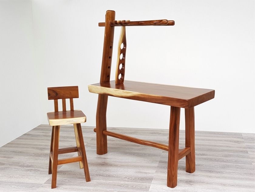 Chaise haute de barre de Suar solide de tache naturelle