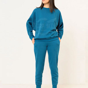 Sudaderas de invierno personalizadas para mujer con sudaderas con capucha de diseño de logotipo frontal de material duradero - Product Image 3
