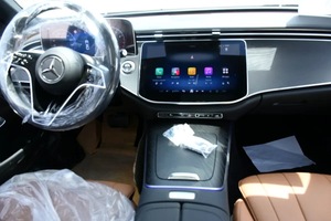 NOUVEAU Mercedes-Benz Classe E E 200 Berline 2025, 1999 cm³, 299 ch, 5 places, 4 cylindres, essence, transmission automatique, conduite à gauche - Product Image 2