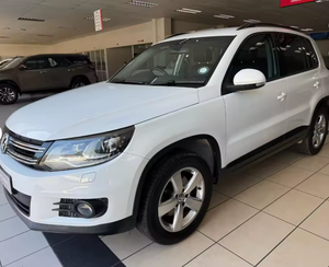 VOLKSWAGEN TIGUAN 2.0TDI 2015 D'OCCASION CÔTÉ GAUCHE/CÔTÉ DROIT - Product Image 3