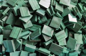 Cabochon in <span class=keywords><strong>Malachite</strong></span> <span class=keywords><strong>Verde</strong></span> Naturale XM Jewels - 30mm, Taglio Brillante Personalizzabile, Trattamento Cerato/Oliato, Fondo Piatto - Product Image 4