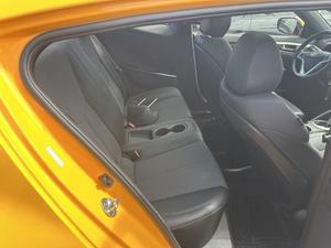 HYUNDAI VELOSTER 2016 USADO, CON VOLANTE A LA IZQUIERDA/DERECHA, TRACCIÓN DELANTERA, CON INTERIOR AMARILLO - Product Image 3