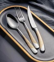 Nouvel ensemble de couverts au design antique pour plats Homeware & Restaurants Dîner et salade Portions