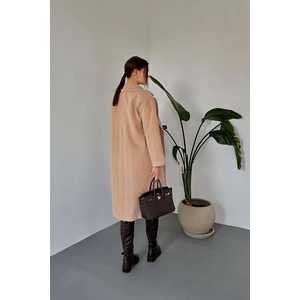 Venta al por Mayor de Abrigos Largos Tejidos de Camello - Product Image 1