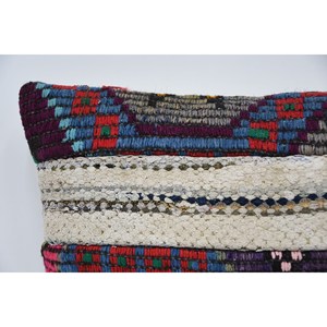 Coussin en laine à motif vintage multicolore 12x24 pouces Coussin décoratif tissé Kantha Patchwork Technique - Product Image 2