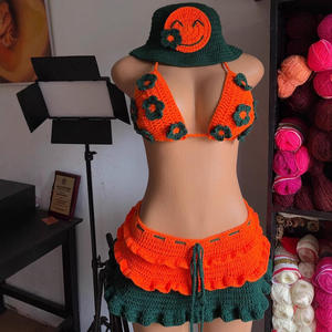 Bikini en crochet personnalisé pour l'été, style européen et américain, sexy, avec lacets, broderie, fait main, nouvelle mode, ensemble de hauts courts avec chapeau seau - Product Image 1