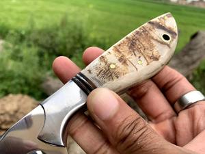 Couteau de chasse en acier inoxydable fait à la main, cadeaux personnalisés pour lui, cadeaux de garçons d'honneur, cadeaux pour hommes. - Product Image 2