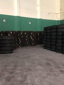 Pneus de camion neufs 295/75R22.5, motif de roulement conçu pour les semi-remorques légères, modèle de pneu commercial, caoutchouc naturel, 3 ans - Product Image 6