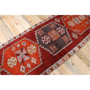 Tapis turc vintage 3,2x10,9 pi (98x333 cm), tapis Herki géométrique orange - Product Image 2