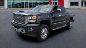 PRECIO DE SUBASTA PARA CAMIONETA SIERRA DENALI DOBLE CABINA 3500 HD ULTIMATE 4X4 DE ALUMINIO USADA, MODELO 2025, EN BUEN ESTADO DE FUNCIONAMIENTO - Product Image 4