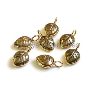 Pierre de Pyrite Naturelle Sculpture de Feuille en Argent Sterling 925 Charms 10x8mm Or Vermeil Lunette Sculptée Pendentif en Pierre Précieuse - Product Image 6