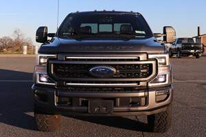 F-250 Super Duty Lariat Tremor 4x4 2022, moteur V8 de 7,3 litres, pack tout-terrain Tremor, peu modifié - Product Image 2