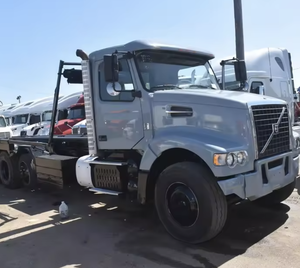 Best!! Torque Diesel <b>Prime</b> Mover 6x4 Tractor Truck Head For Heavy Duty Commercial Logistics and International Road Freight - Product Image 3
