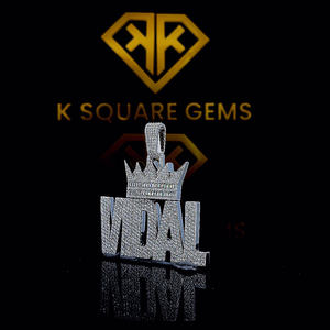 Colgante de Moissanita VVS Personalizable, Plata de Ley con Baño de Rodio, Diseño Geométrico, Estilo Hip Hop para Niños - Product Image 6