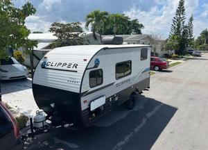 Remorque alimentaire entièrement équipée à vendre - Product Image 2