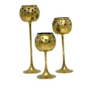 Ensemble de trois candélabres dorés fabriqués à la main fêtes de luxe décoration de sol 5 bras bougeoir brillant poli bougeoir - Product Image 1
