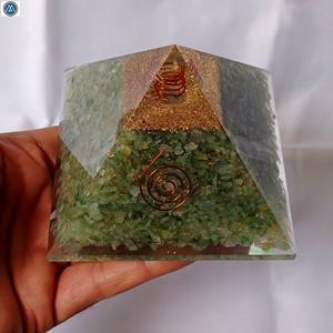 Pirámide de orgón de Aventurina verde de 90-95mm de gran calidad, artesanía de piedra semipreciosa para decoración de meditación curativa a granel - Product Image 4