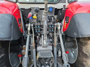 Tractor Agrícola Massey Ferguson MF 5S.125 2023 de Segunda Mano, Motor Digital, Bomba de Combustible Automática, Caja de Cambios, Rodamientos, 100HP, 110HP, 120HP - Product Image 2