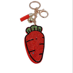 กระเป๋าลูกปัดรูปแครอททำด้วยมือพวงกุญแจที่มีเอกลักษณ์สีแดงจากอินเดีย - Product Image 1