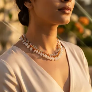 Collar Clásico Religioso de Plata con Cuentas de Piedras Preciosas para Mujer con Cuarzo, Perla, Ágata, Concha, Turquesa, Principalmente Hecho de Coral - Product Image 1