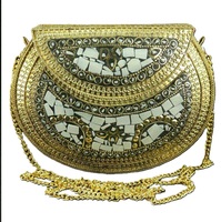 Nouveautés Mode Dames Sac À Main Mode Feutre Tissu Motif Vert Avec Enduit D'or De Haute Qualité et Finition Pour Showroom & Magasins