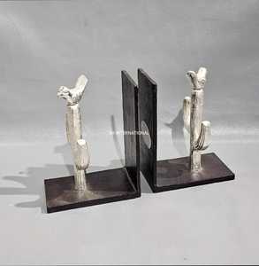 Organizador de escritorio de oficina moderno hecho a mano de alta calidad Sujetalibros de metal niquelado para uso decorativo Premium - Product Image 4