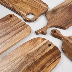 Planche à découper personnalisée en bois d'acacia planche à fromage en bois pour servir les aliments par glowin fashion - Product Image 3