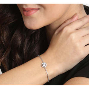 Pulsera Solitaria Redonda de Plata de Ley 925 CLARA con Circonita Suiza, Regalo para Mujeres y Niñas - Product Image 4