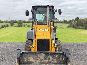JCB 1CX Diesel Crawler Backhoe Loader-High Load Moment Fully Serviced & Ready for Work Any Job Site Fast Delivery in Stock - Product Image 4